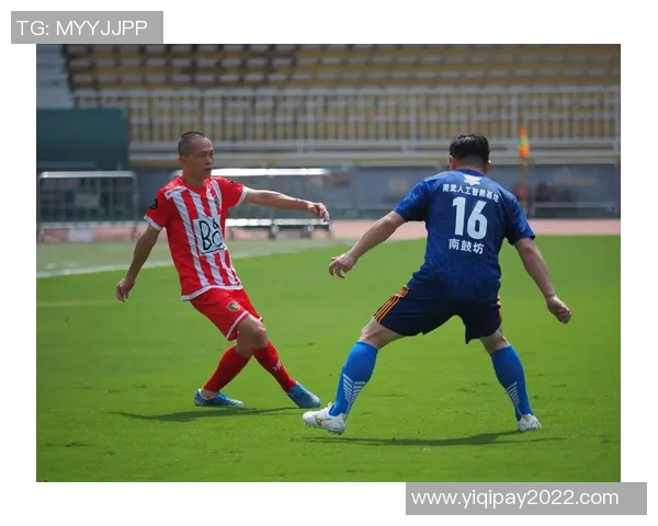 足球明星帅气姿势男生图片展示展现运动魅力与青春活力 足球明星帅气姿势男生图片展示展现运动魅力与青春活力